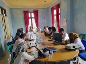 Bappeda Kabupaten Pelalawan melakukan sosialisasi Sistem Informasi Pembangunan Daerah Republik Indonesia ( SIPD-RI ) di Kecamatan Teluk Meranti