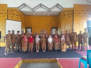 Bappeda Kabupaten Pelalawan melakukan sosialisasi sistem informasi pembangunan Daerah Republik Indonesia ( SIPD-RI ) di Kecamatan Pelalawan