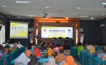 Wakil Bupati Pelalawan menutup rangkaian penyelengaraan Musrenbang RKPD Kabupaten Pelalawan Tahun 2018